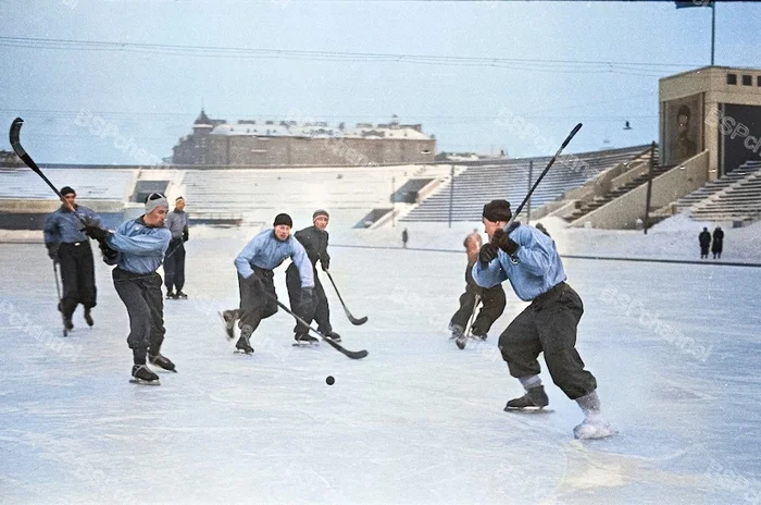 Жизнь Советского Ленинграда в 1930-е годы. 20 раскрашенных фотографий. Часть 3 История города, Краеведение, Историческое фото, 20 век, Ленинград, Санкт-Петербург, 1930-е, Фотография, Колоризация, Длиннопост