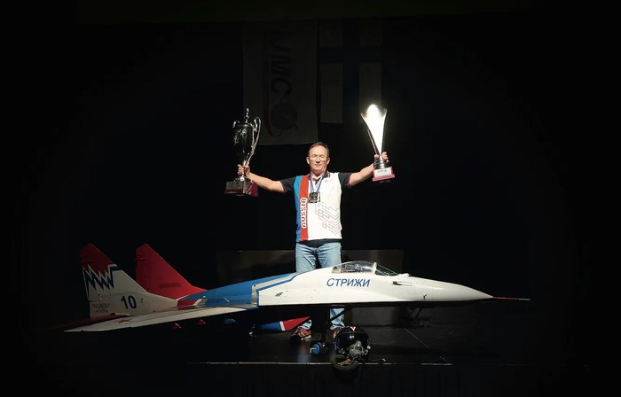 Виталий Робертус – шеф-пилот АСК «Русджет», 6-кратный Чемпион Мира по реактивным моделям-копиям Jet World Masters