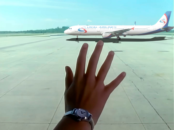 Идея для шутки пришла ко мне во время того, как я пересматривал этот фильм. Я не специалист по фотошопу, но думаю, получилось неплохо. ))