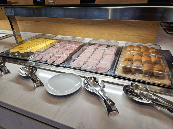 Сендвичи колбасы сыры