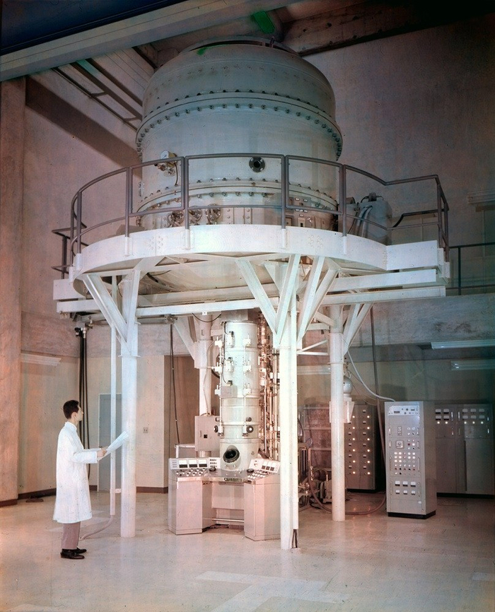  JEOL JEM-1000,     1. 1966 .              