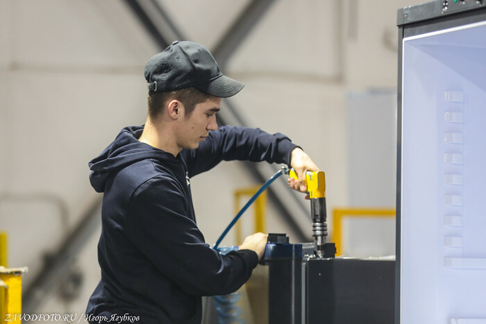 Из серии «Именно они делают Россию великой» - снято мной на заводе ООО «ТПК «Орск»