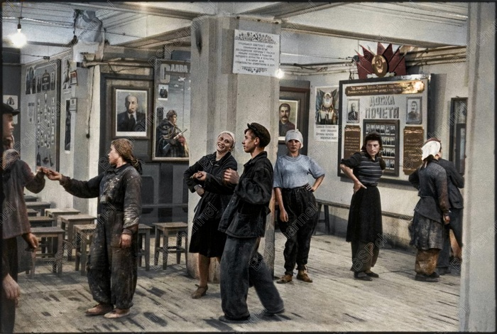 Фотограф: Анри Картье-Брессон