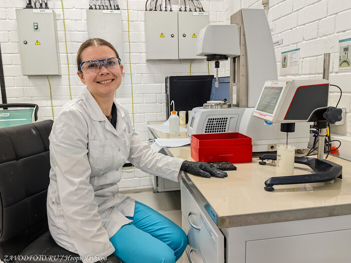 Из серии «Именно они делают Россию великой» - снято мной на заводе ООО «РусВинил» (СИБУР)