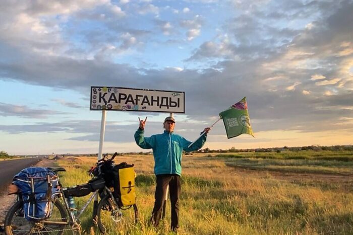 «Чтобы делать добро — не обязательно быть в костюме супергероя» Велосипед, Казахстан, Велопутешествие, Одиночное путешествие, Длиннопост