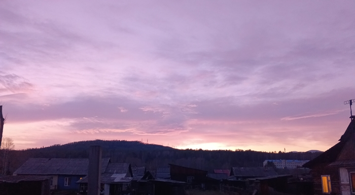 Один закат не похож на другой, краски неба не бывают одинаковыми