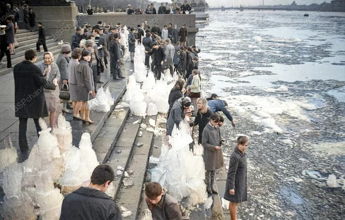 Жизнь Советского Ленинграда в 60-е годы. 20 раскрашенных фотографий История города, 20 век, 60-е, СССР, Ленинград, Санкт-Петербург, Старое фото, Фотография, Колоризация, Длиннопост