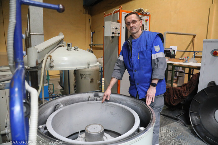 Из серии «Именно они делают Россию великой» - снято мной в Филиале АО «Газэнергосервис» - завод «Турбодеталь» имени И.И. Соколовского