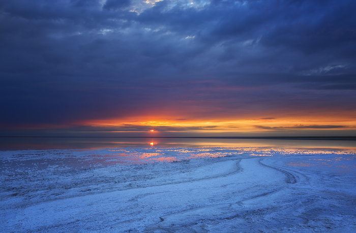     ( : <!--noindex--><a href="https://pikabu.ru/story/yelton__odno_iz_samyikh_solenyikh_ozer_v_mire_13067109?u=https%3A%2F%2Fmoya-planeta.ru%2Freports%2Fview%2Felton_49163%3Fysclid%3Dm7kxuqgozi55357214&t=https%3A%2F%2Fmoya-planeta.ru%2Freports%2Fview%2Felton_49163%3Fysclid%3Dm7kx...&h=d61c22c24d32e1da452d28c04bf39c65fc8aa427" title="https://moya-planeta.ru/reports/view/elton_49163?ysclid=m7kxuqgozi55357214" target="_blank" rel="nofollow noopener">https://moya-planeta.ru/reports/view/elton_49163?ysclid=m7kx...</a><!--/noindex-->)