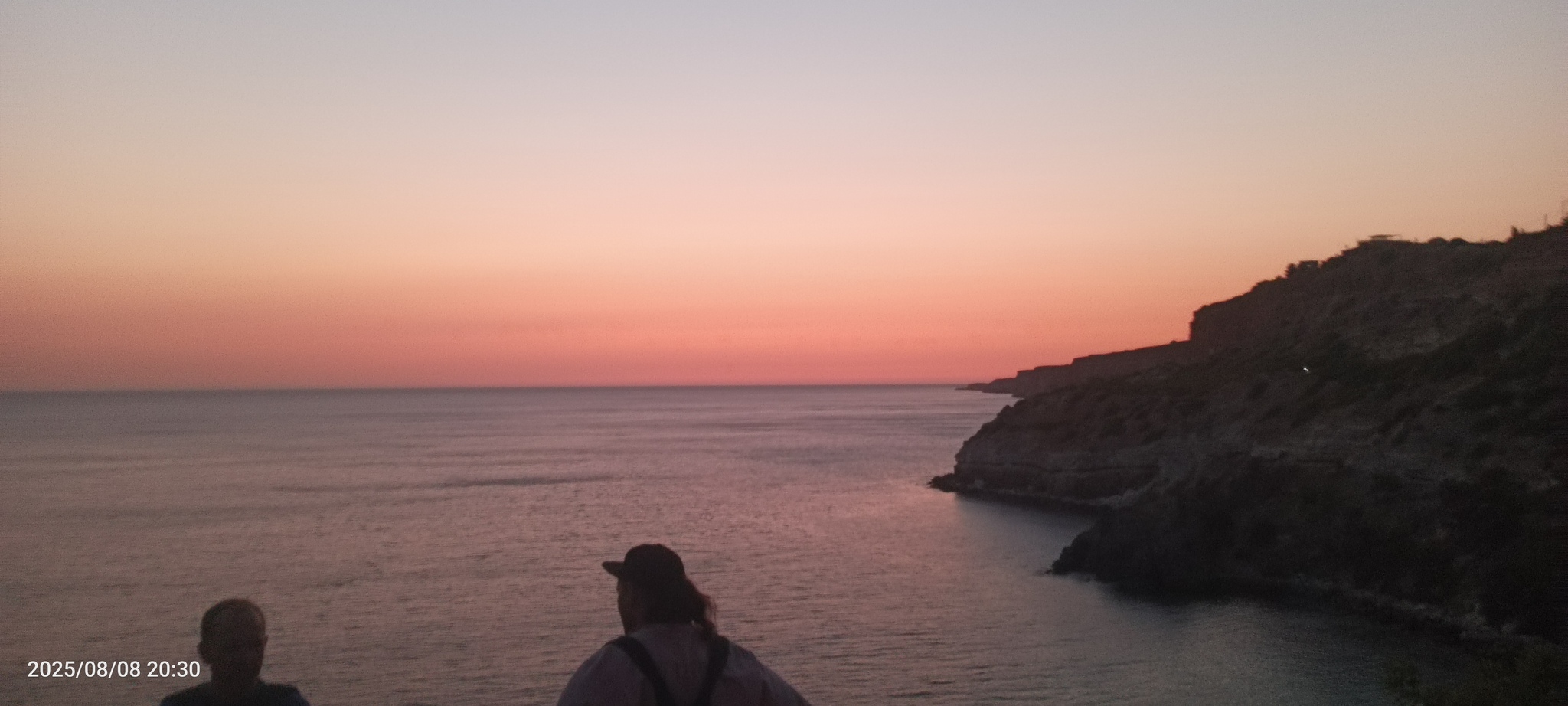 We went to Fiolent to hang out with hippies and swim in the sea. - My, Crimea, Sea, Black Sea, Cape Fiolent, Tent, Bonfire, Sunset, Nature, Camping, Punks, Hippie, The photo, Mobile photography, Vertical video, Video, Coast, Headland, Relaxation, Leisure, Short videos, Longpost