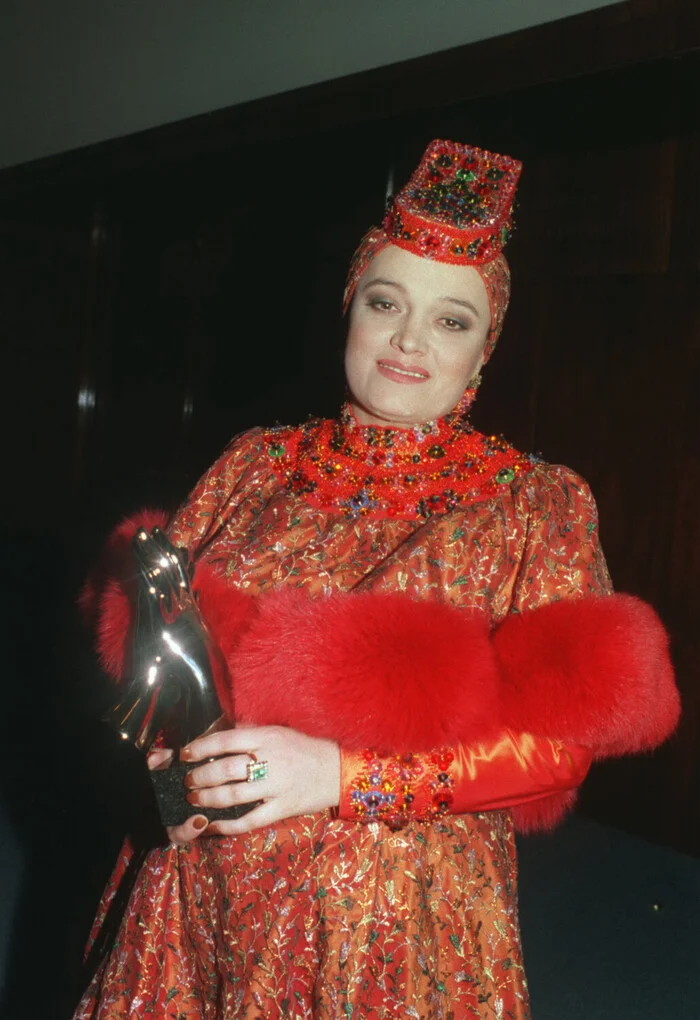 Интересные фотографии 90 -х (часть 118) 90-е, Детство 90-х, Фотография, Знаменитости, Эпоха, Маски-шоу (телесериал), Иванушки International, Сергей Супонев, Юрий Лужков, Надежда Кадышева, Джохар Дудаев, Владимир Жириновский, Борис Ельцин, Буденновск, Демо, Пьер Карден, Звездный час, Стена Цоя, Рейв, Игорь Сорин, Длиннопост Интересные фотографии 90 -х (часть 118) 90-е, Детство 90-х, Фотография, Знаменитости, Эпоха, Маски-шоу (телесериал), Иванушки International, Сергей Супонев, Юрий Лужков, Надежда Кадышева, Джохар Дудаев, Владимир Жириновский, Борис Ельцин, Буденновск, Демо, Пьер Карден, Звездный час, Стена Цоя, Рейв, Игорь Сорин, Длиннопост