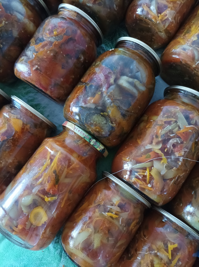 И морковь со сладким перцем в томатном соке