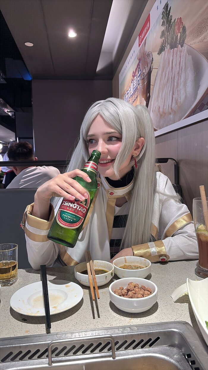 Как то раз я встретил эльфийку в кафе