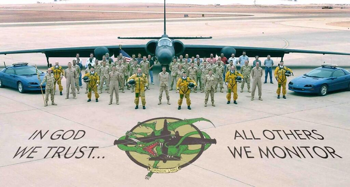    ,    ;  U2   ( : dragonladytoday)