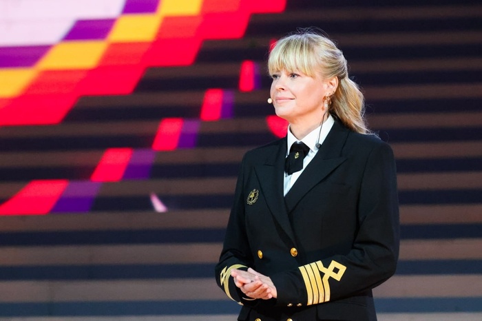 Первая леди: Марина Старовойтова стала капитаном атомного ледокола «Ямал»