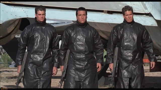 Харлей Девидсон и ковбой Мальборо — культовый фильм 90-х Харли Дэвидсон и Ковбой Мальборо, Микки Рурк, Дон Джонсон, Актеры и актрисы, Голливуд, Фото со съемок, Спойлер, LiveJournal, ЯПлакалъ, Зарубежное, Боевики, ЯПлакалъ (ссылка), Длиннопост