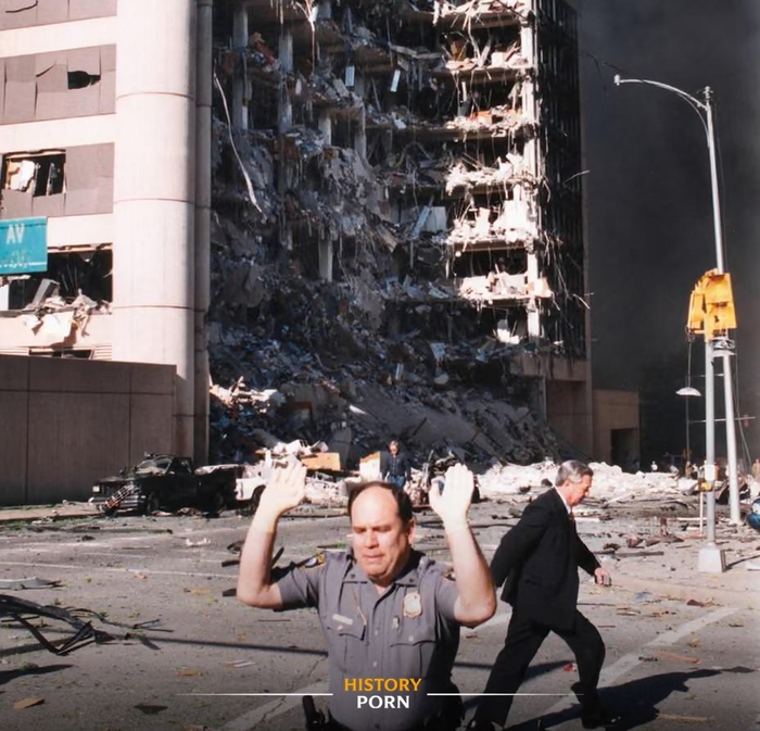 -, 19  1995 .         .     