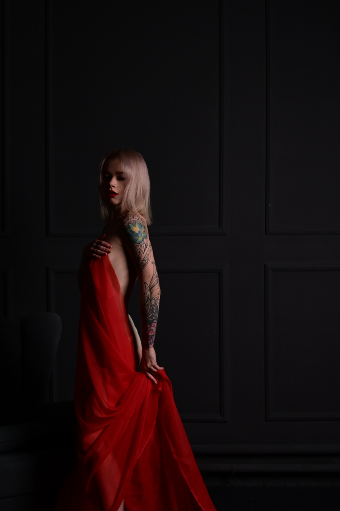 Lady in red , , Nikon, , ,   , 