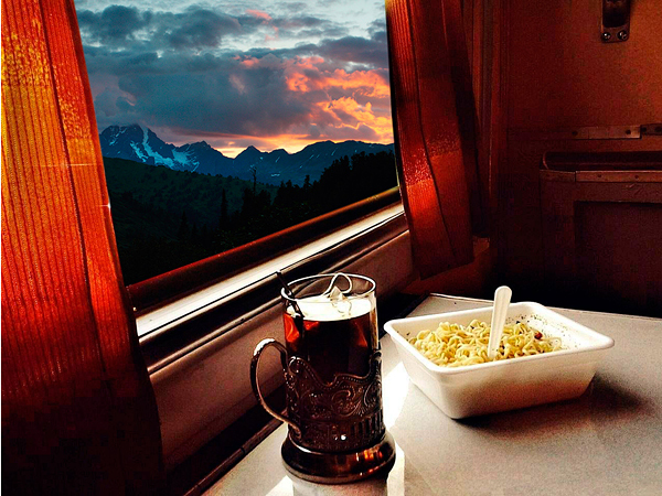 Закат над пиком Эдельштейна