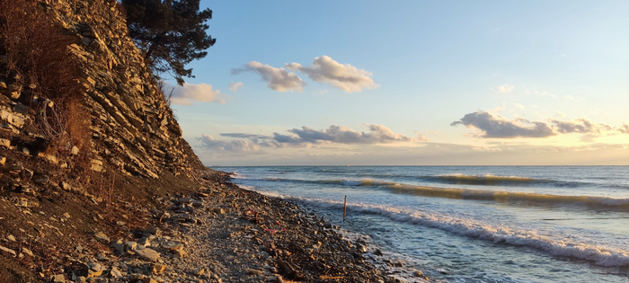 <a href="https://pikabu.ru/story/otvet_na_post_topo_chemu_ya_bolshe_vsego_budu_skuchatgrozyiletodo_novyikh_vstrech_13181357?u=https%3A%2F%2Fwww.google.com%2Fmaps%3Fq%3Dloc%3A44.5750194%2C37.9837083&t=%D0%93%D0%B5%D0%BB%D0%B5%D0%BD%D0%B4%D0%B6%D0%B8%D0%BA&h=74cb35832ea232c2c3d9f5ee367267eb107cb0e7" title="https://www.google.com/maps?q=loc:44.5750194,37.9837083" target="_blank" rel="nofollow noopener">Геленджик</a>, Краснодарский край, 20 февраля