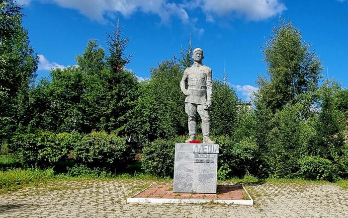 Кизел (Пермский край). Памятник Алёше Щукину. Фото: Марина Чеботаева