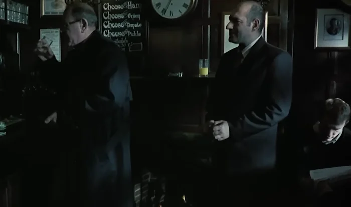 Как снимали фильм Большой куш, кадры со съемок и интересные факты о фильме Фото со съемок, Актеры и актрисы, Классика, Интересные факты о кино, Гай Ричи, Большой куш, Ностальгия, Яндекс Дзен (ссылка), Длиннопост Как снимали фильм Большой куш, кадры со съемок и интересные факты о фильме Фото со съемок, Актеры и актрисы, Классика, Интересные факты о кино, Гай Ричи, Большой куш, Ностальгия, Яндекс Дзен (ссылка), Длиннопост