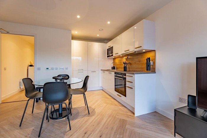 <!--noindex--><a href="https://pikabu.ru/story/skolko_stoit_srednee_zhile_v_britanii_i_dostupno_li_ono_srednim_britantsam_13199117?u=https%3A%2F%2Fwww.rightmove.co.uk%2Fproperties%2F166735838%23%2Ffloorplan%3FactivePlan%3D1%26id%3Dmedia6%26channel%3DRES_BUY&t=https%3A%2F%2Fwww.rightmove.co.uk%2Fproperties%2F166735838%23%2Ffloorplan%3F...&h=6d6999c275585d4931baec76470427b49a87b3e7" title="https://www.rightmove.co.uk/properties/166735838#/floorplan?activePlan=1&id=media6&channel=RES_BUY" target="_blank" rel="nofollow noopener">https://www.rightmove.co.uk/properties/166735838#/floorplan?...</a><!--/noindex-->