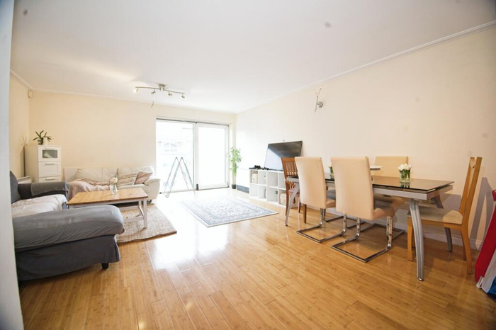 <!--noindex--><a href="https://pikabu.ru/story/skolko_stoit_srednee_zhile_v_britanii_i_dostupno_li_ono_srednim_britantsam_13199117?u=https%3A%2F%2Fwww.rightmove.co.uk%2Fproperties%2F159201062%23%2Fmedia%3Fid%3Dmedia0%26ref%3DphotoCollage%26channel%3DRES_BUY&t=https%3A%2F%2Fwww.rightmove.co.uk%2Fproperties%2F159201062%23%2Fmedia%3Fid%3Dm...&h=bf0d7d48a3c7d367cf3eda96fd75cbb10d40ecc5" title="https://www.rightmove.co.uk/properties/159201062#/media?id=media0&ref=photoCollage&channel=RES_BUY" target="_blank" rel="nofollow noopener">https://www.rightmove.co.uk/properties/159201062#/media?id=m...</a><!--/noindex-->