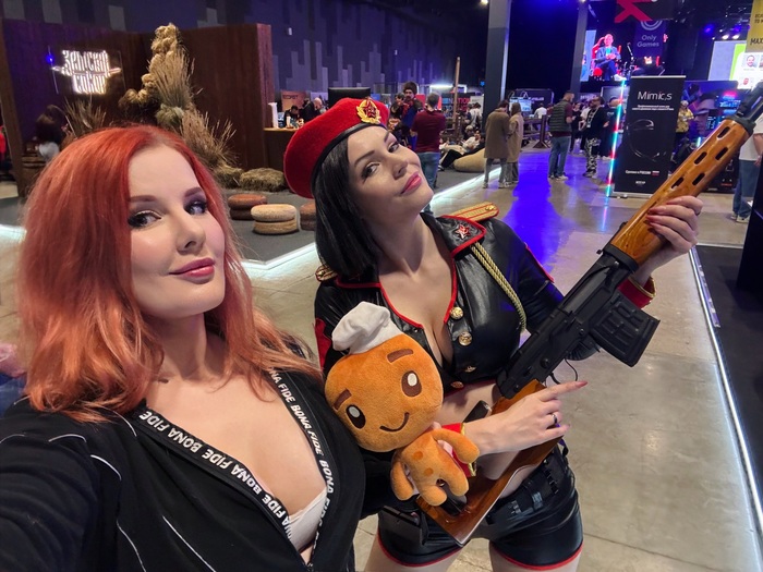 Фотография уже с ИГРОПРОМа этого года, с бизнес-дня :3