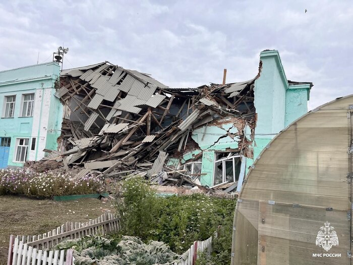 Школа обрушилась в Татарске Новосибирской области