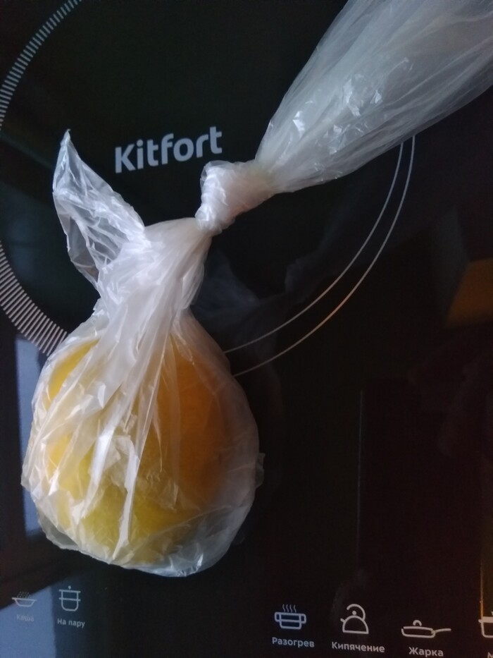 знаменитый непрактичный узел, который сложно развязать, но как раз им и завязывают почти все! Не надо этого делать, особенно торговля раздражает