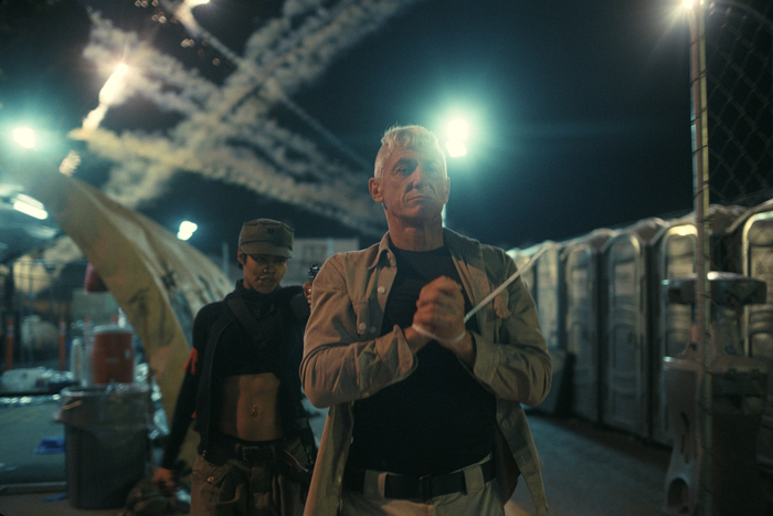            . . (Warner Bros. Pictures)