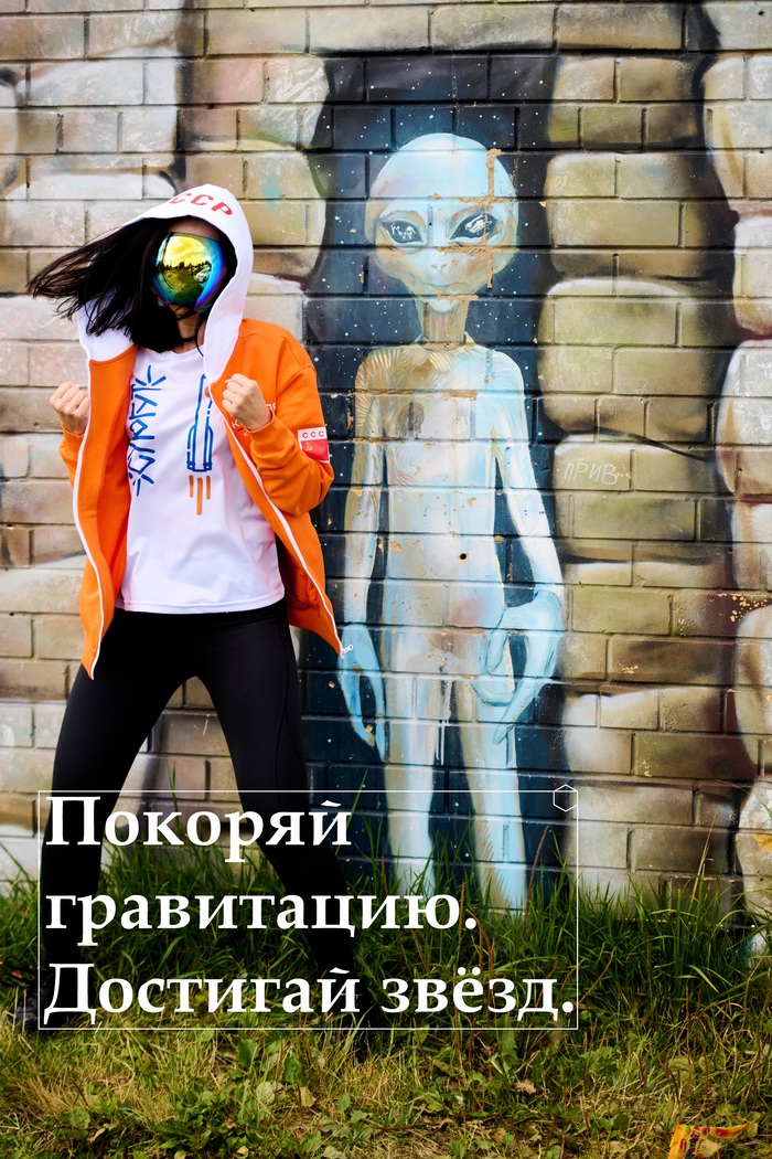 ,   )))