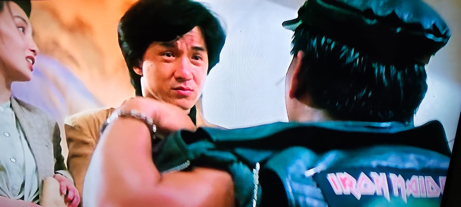 Джеки Чан и фанат Iron Maden - Серия Жизненно, Зарубежное, Злодеи, Фотография, Джеки Чан, Iron Maiden, Юмор, Киногерои, Мобильная фотография, Фанаты, Metal, Heavy Metal, Фильмы, Эмоции, Видео, Видео вк, Длиннопост