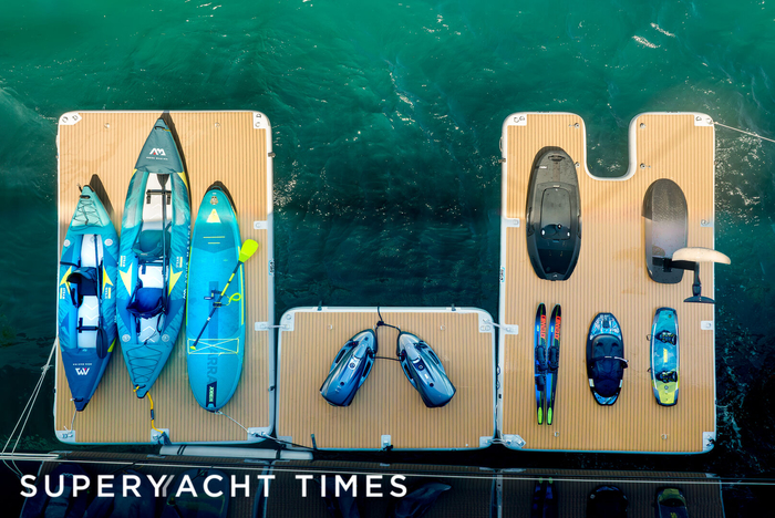 Надувная платформа. Доступно все возможное развлечение вплоть до 10м скоростного катера