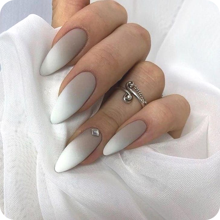 12 идей дизайна маникюра на осень 2025, которые придут на место надоевшего френча и сливочного масла