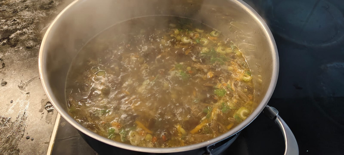 Варю до готовности овощей и риса