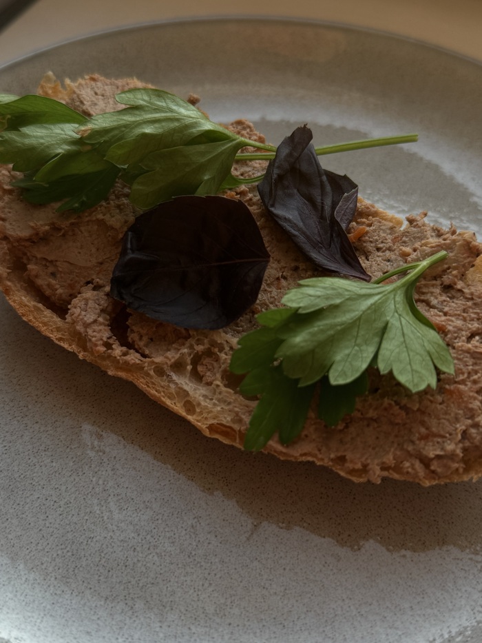 ПАШТЕТ «ЗАВТРАК СТАРОЙ ВЕДЬМЫ» по книге « мистер вечный канун»