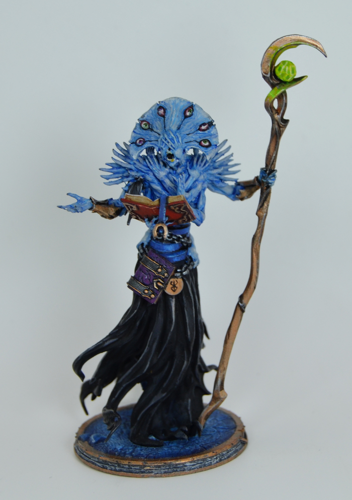 Да, книжки разного цвета и не того цвета что и демон специально. Таким образом хотел показать, что демон "позаимствовал" эти гримуары, плюс возможность дать контраст миниатюре.