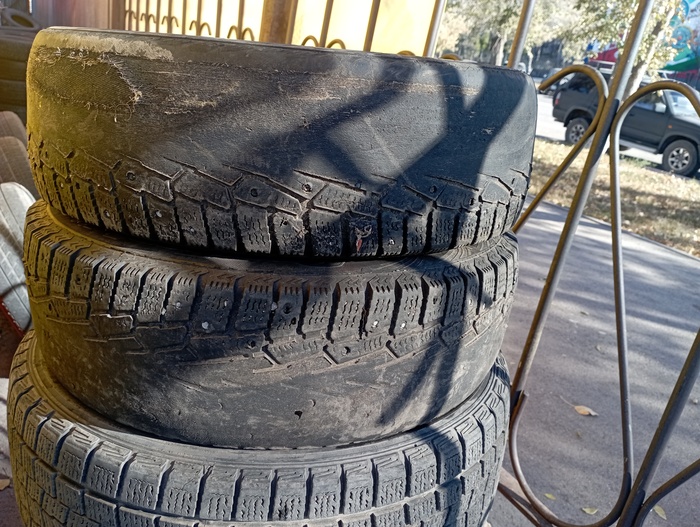 Купи две покрышки и собери протектор!