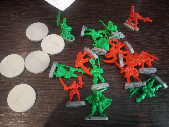 Я даже название вспомнил - игра называлась Император 2, и там надо было стрелять из пружинных пушек по врагам.