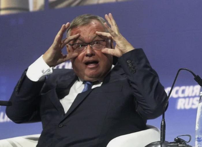 Андрей Леонидович Костин в шоке от того, что творится в его банке ВТБ