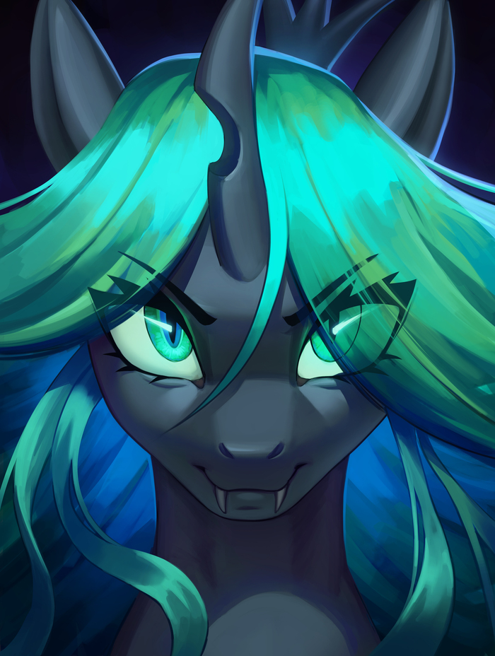 Улыбается значит добрая