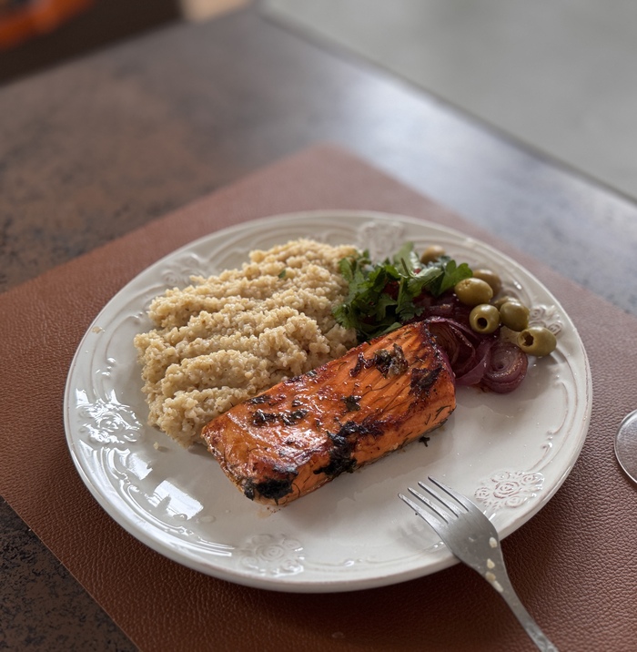 Стало. Давненько не готовил. Нынешний ритм жизни не способствует. Воскресенье, каша с семгой.