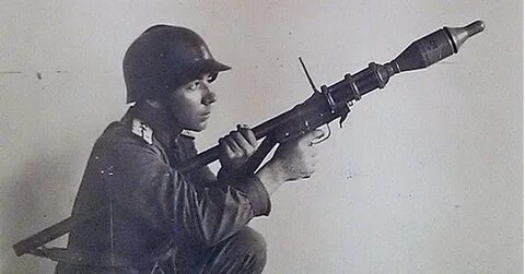 Советский солдат с РПГ-1