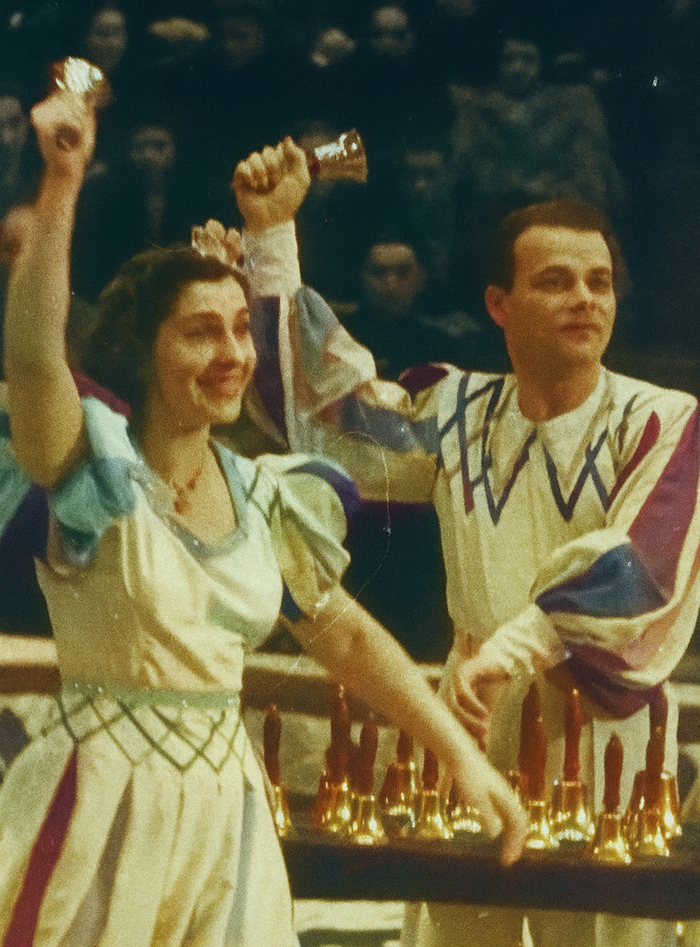  -.      . 19451950 . .