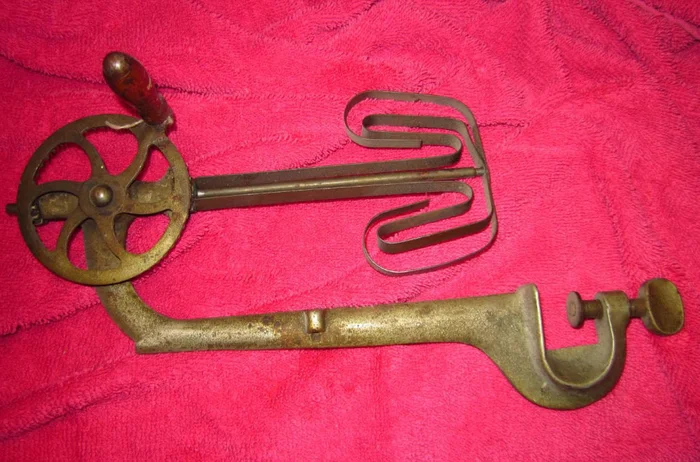 Вот примерная логика, но без верхней части.