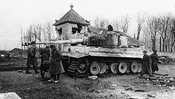 Танковый корпус СС атаковал кавалеристов, а те не побежали