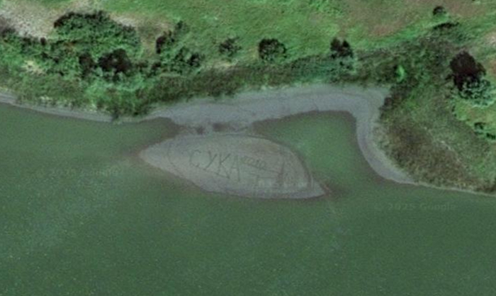 Координаты 55.398889, 50.742222 в Google Earth, Змеево, Чистопольский район, респ. Татарстан, 26 июля 2010.