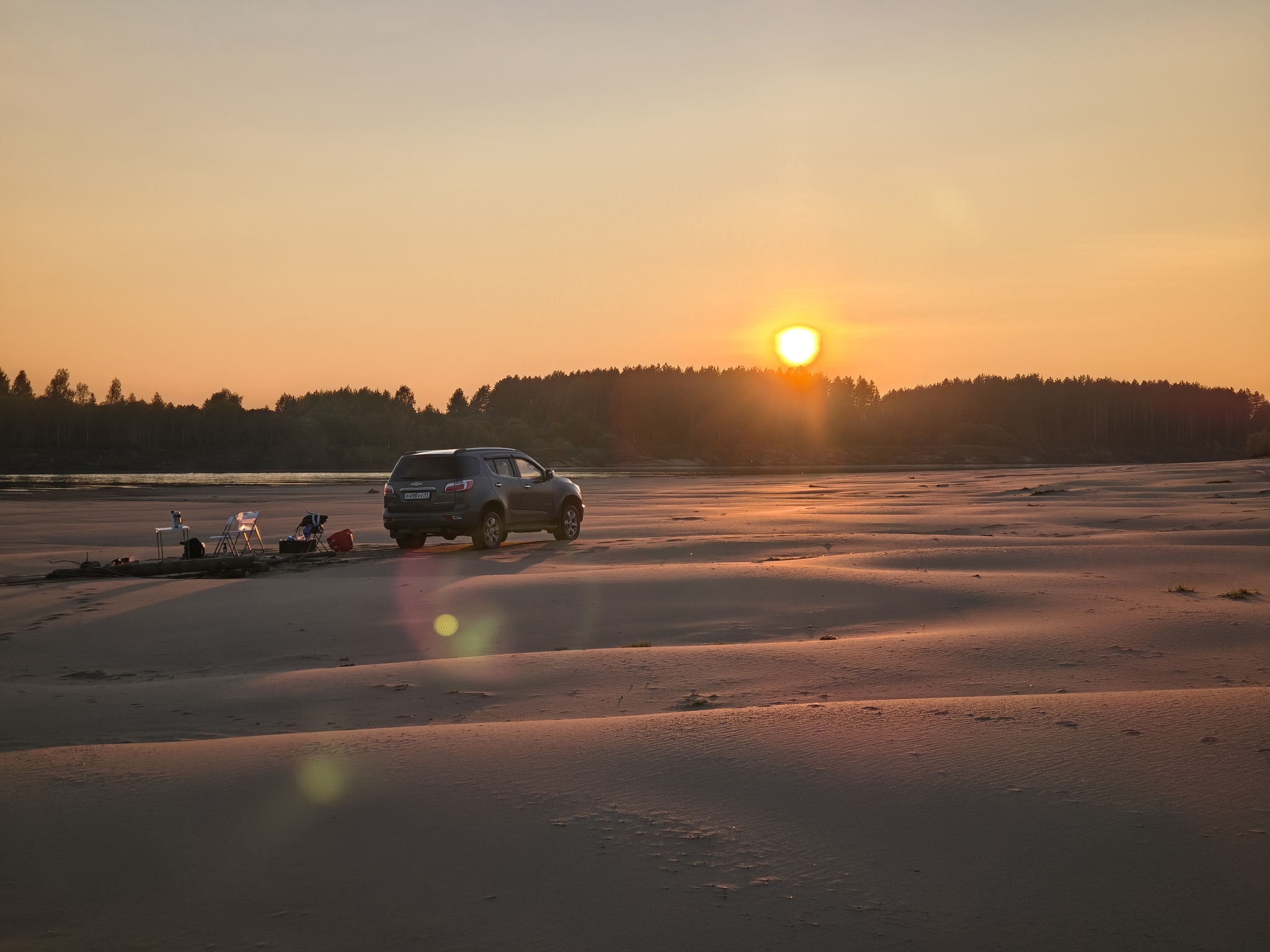 Reply to the post I just want to share a photo I found in my archive - My, Bonfire, Its own atmosphere, Cosiness, Hot coals, Komi, Syktyvkar, Nature, Relaxation, Night, Polar Lights, Camping, Video, Video VK, Short videos, Vertical video, Reply to post, Longpost, A wave of posts